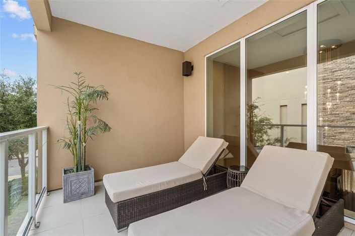 Image No.26-3 Bed Townhouse for sale