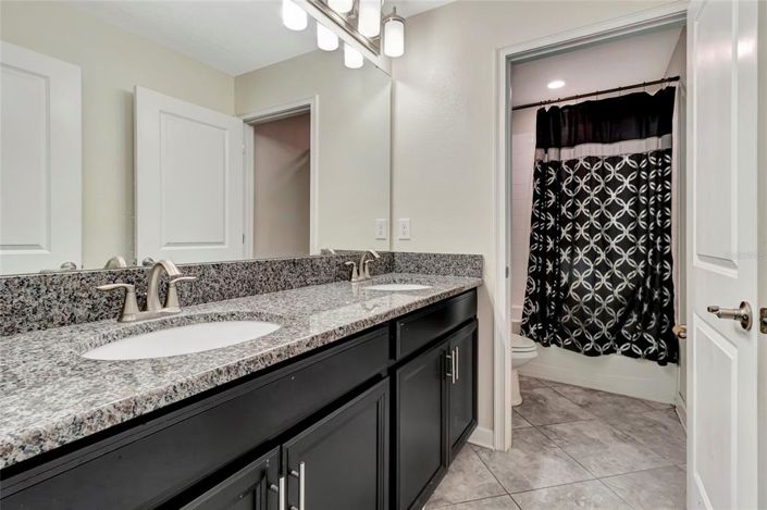 Image No.26-4 Bed Property for sale