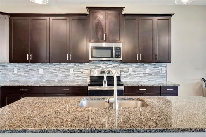 Image No.6-4 Bed Property for sale