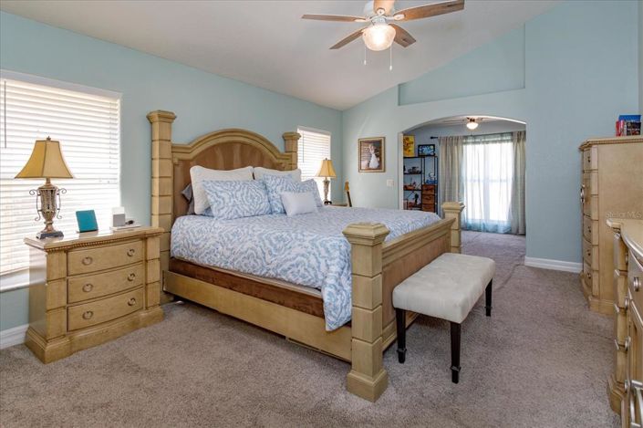 Image No.4-3 Bed Property for sale