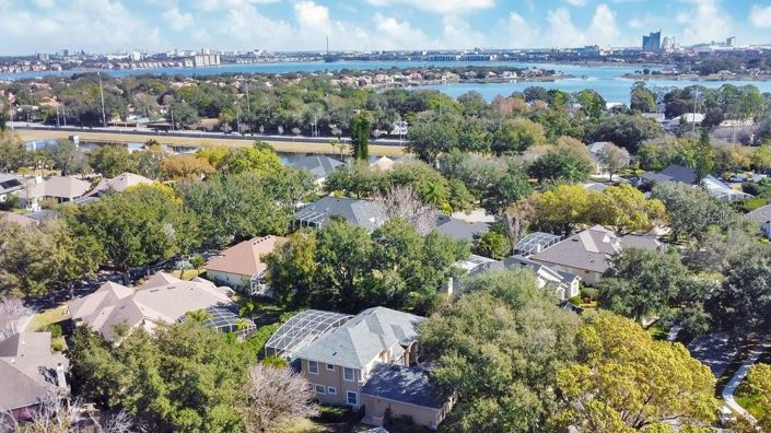 Image No.31-5 Bed Property for sale