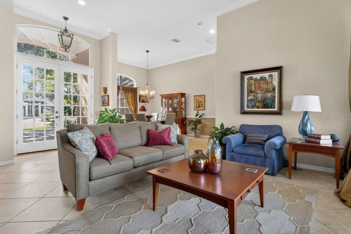 Image No.5-5 Bed Property for sale