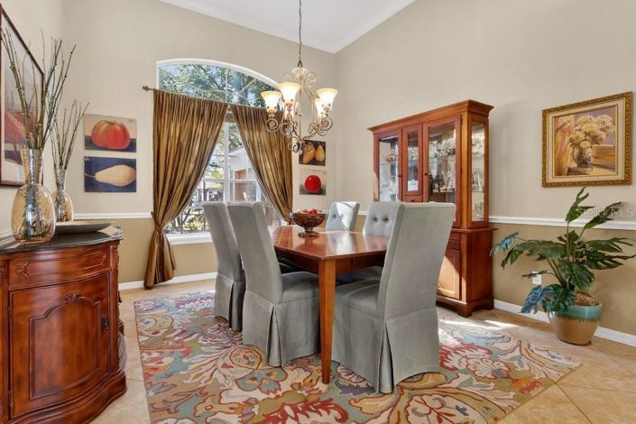 Image No.6-5 Bed Property for sale