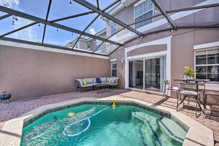 Image No.12-3 Bed Townhouse for sale