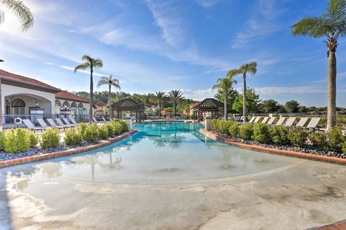 Image No.18-3 Bed Townhouse for sale