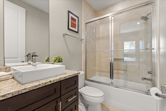 Image No.28-4 Bed Townhouse for sale