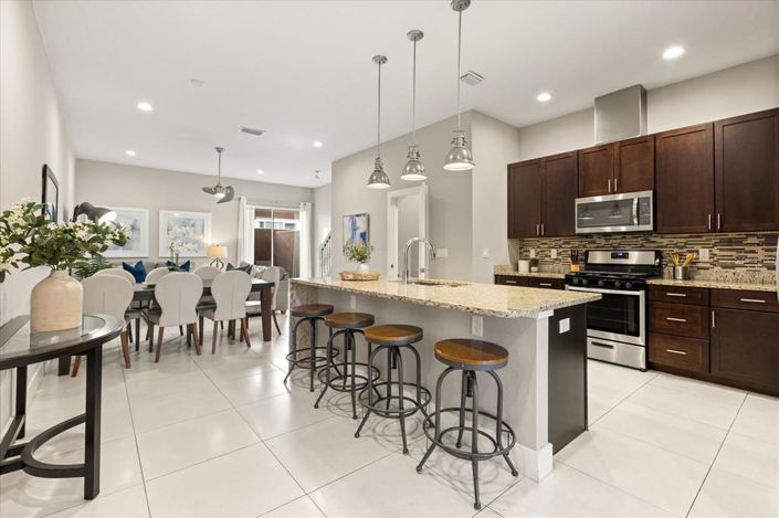 Image No.5-4 Bed Townhouse for sale