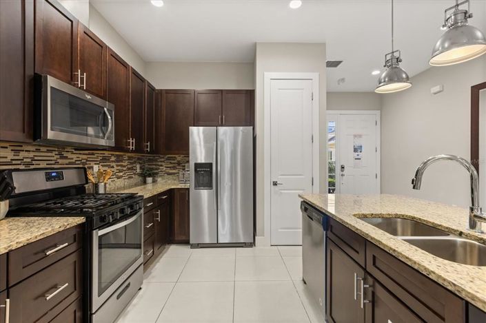 Image No.8-4 Bed Townhouse for sale