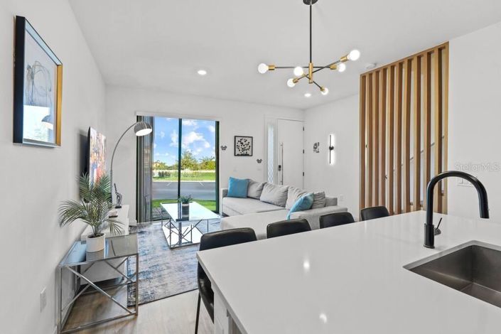 Image No.4-3 Bed Townhouse for sale