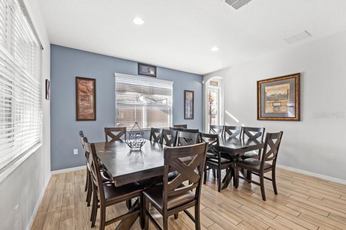 Image No.20-13 Bed Property for sale