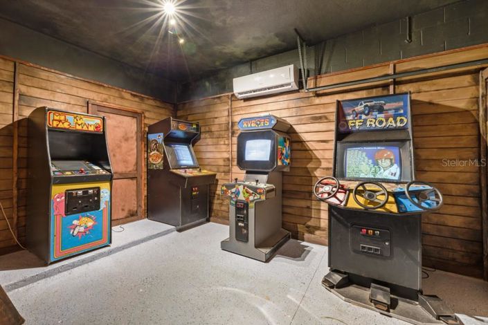 Image No.31-13 Bed Property for sale