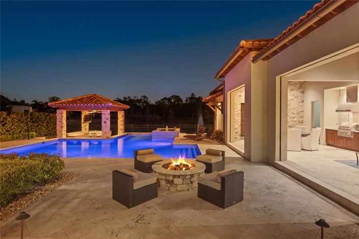 Image No.3-5 Bed Property for sale