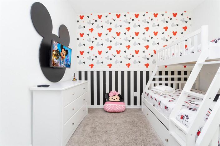 Image No.11-6 Bed Property for sale