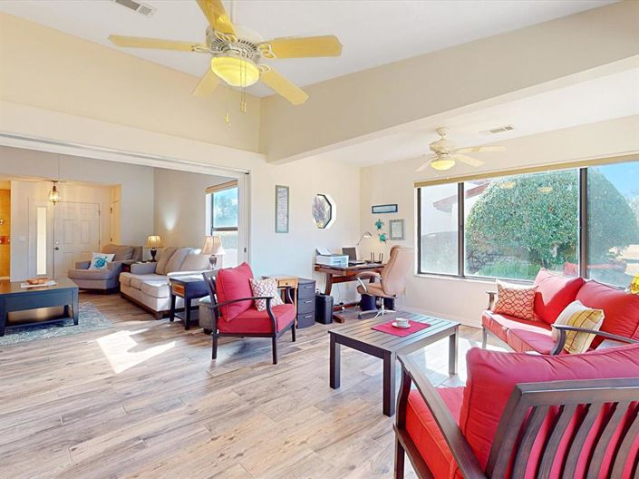 Image No.12-2 Bed Townhouse for sale