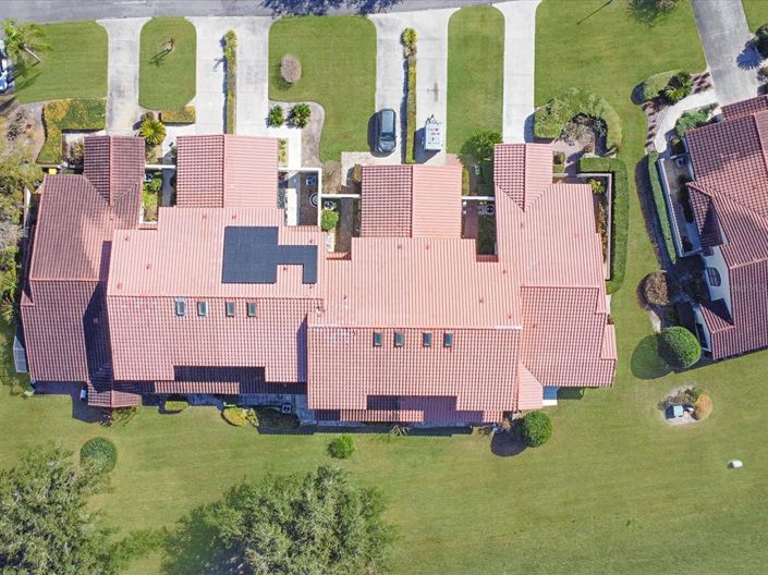 Image No.29-2 Bed Townhouse for sale