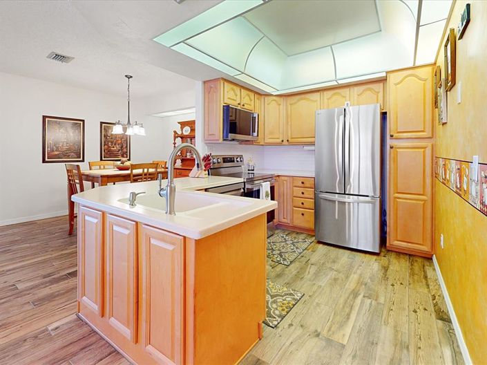 Image No.7-2 Bed Townhouse for sale