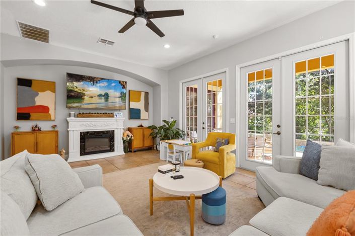 Image No.17-4 Bed Property for sale