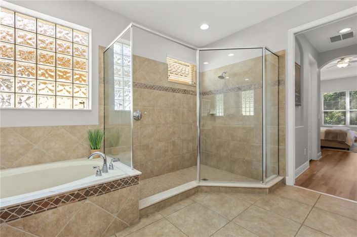 Image No.25-4 Bed Property for sale