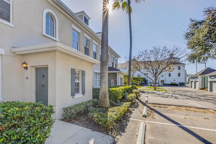 Image No.9-2 Bed Property for sale