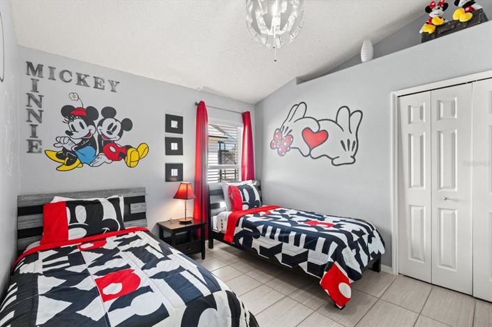 Image No.22-5 Bed Property for sale