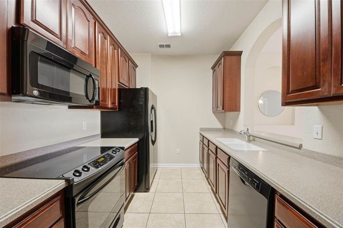 Image No.13-3 Bed Property for sale