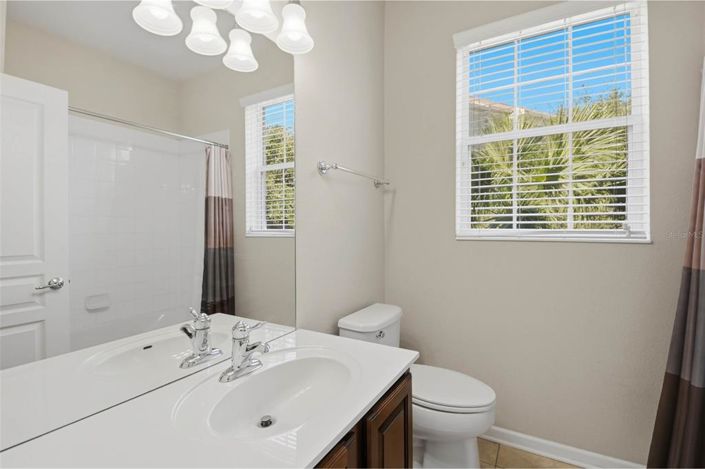 Image No.28-3 Bed Property for sale