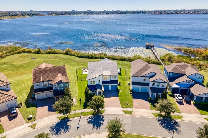 Image No.5-Propriété de 5 chambres à vendre à Orlando