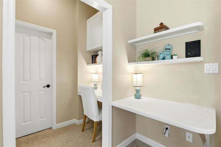 Image No.24-5 Bed Property for sale