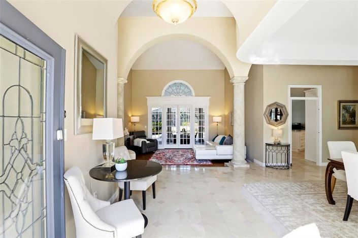 Image No.4-5 Bed Property for sale