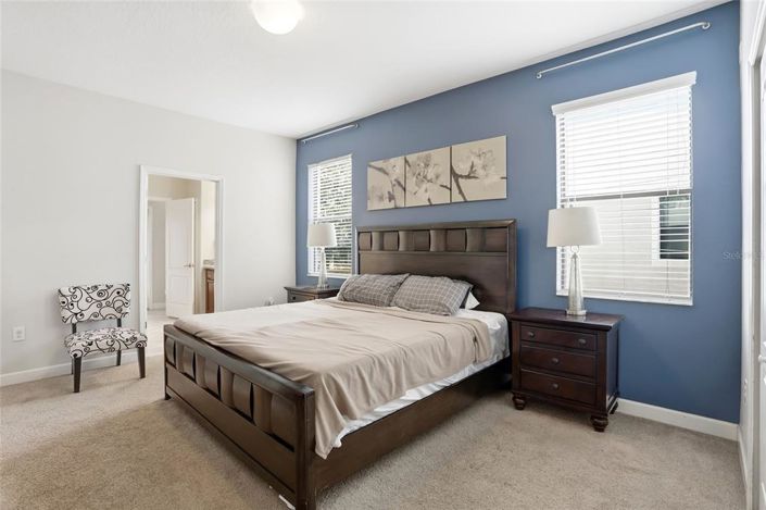 Image No.20-7 Bed Property for sale