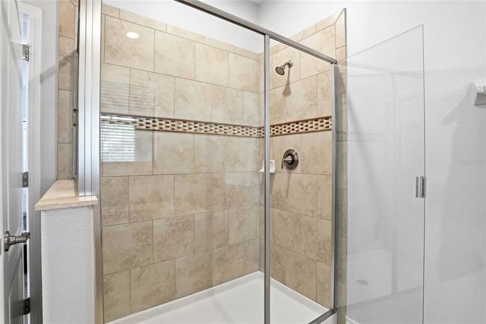 Image No.24-7 Bed Property for sale