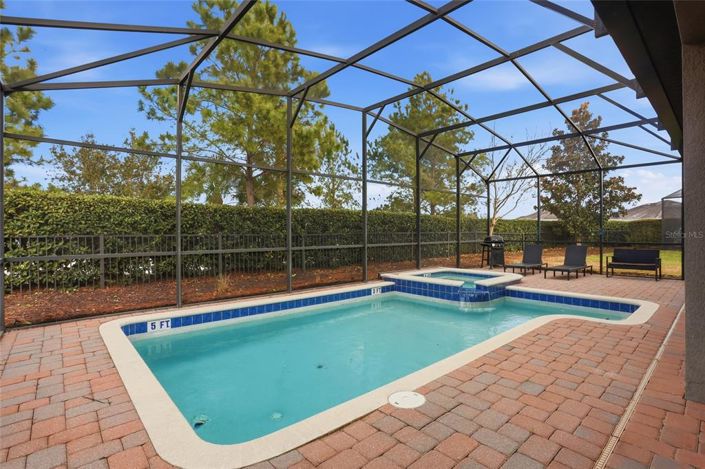 Image No.8-7 Bed Property for sale