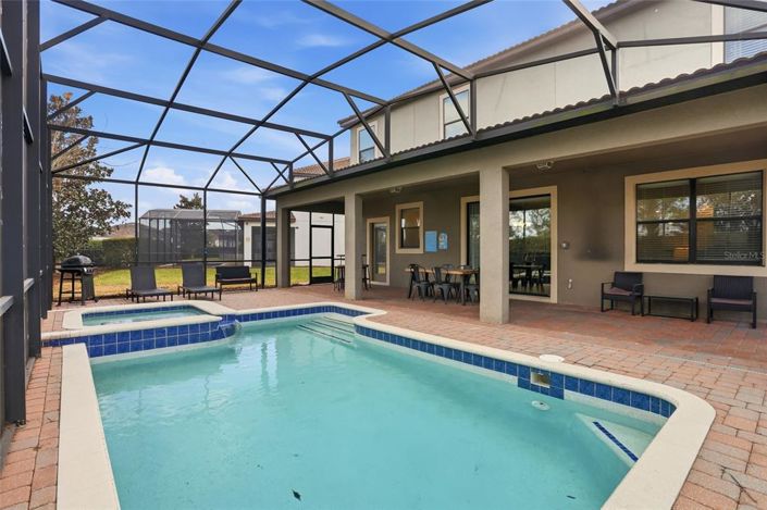 Image No.9-7 Bed Property for sale