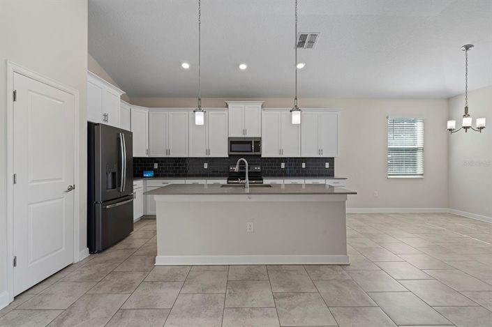 Image No.14-4 Bed Property for sale