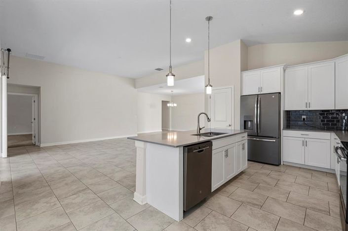 Image No.15-4 Bed Property for sale