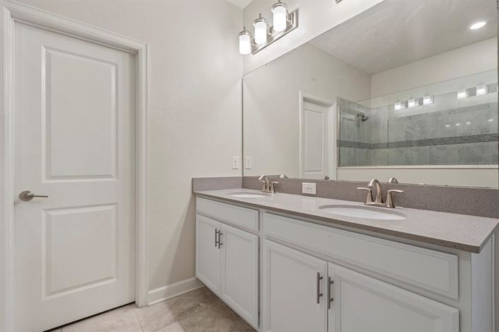 Image No.30-4 Bed Property for sale