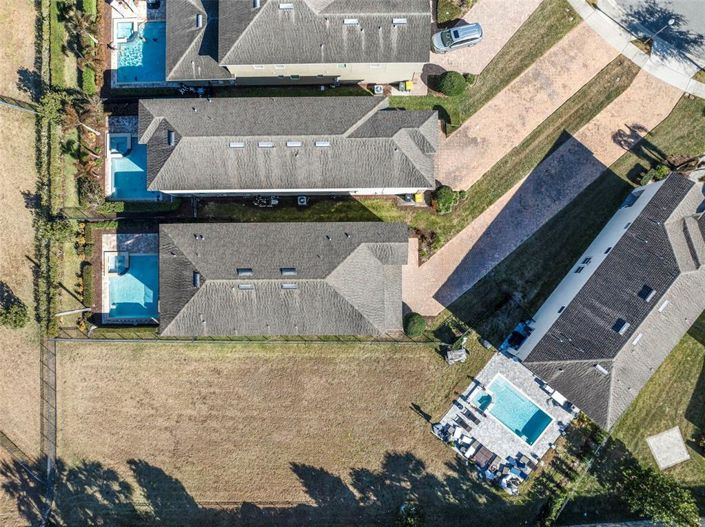 Image No.4-6 Bed Property for sale