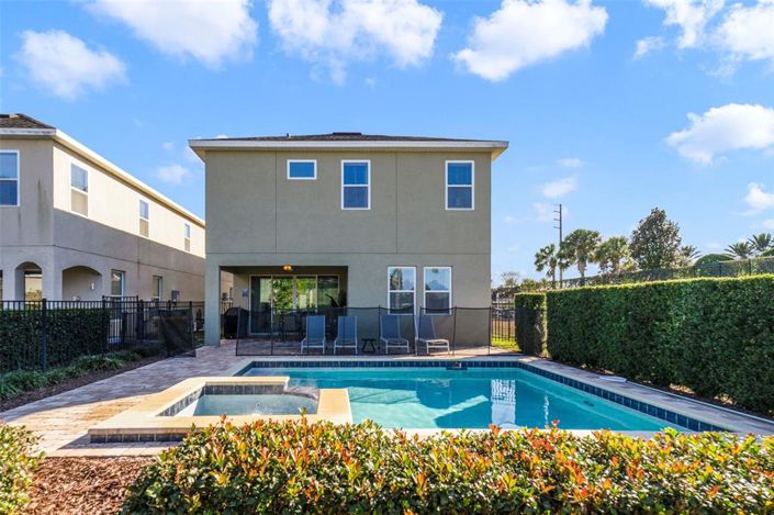 Image No.47-6 Bed Property for sale