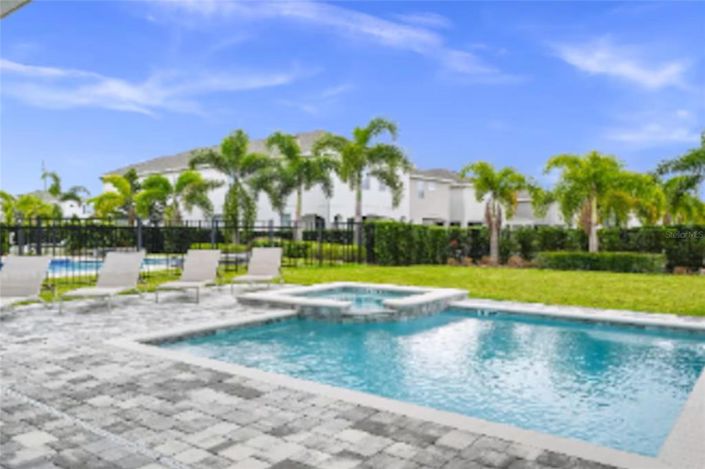 Image No.29-6 Bed Property for sale