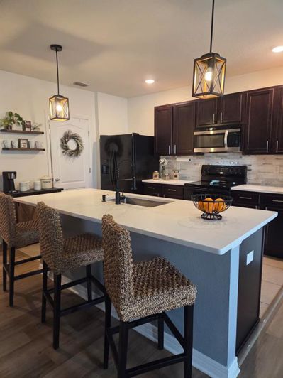 Image No.6-3 Bed Property for sale