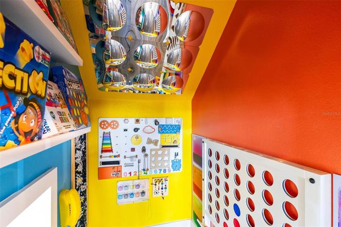 Image No.12-4 Bed Property for sale