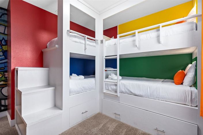 Image No.22-4 Bed Property for sale