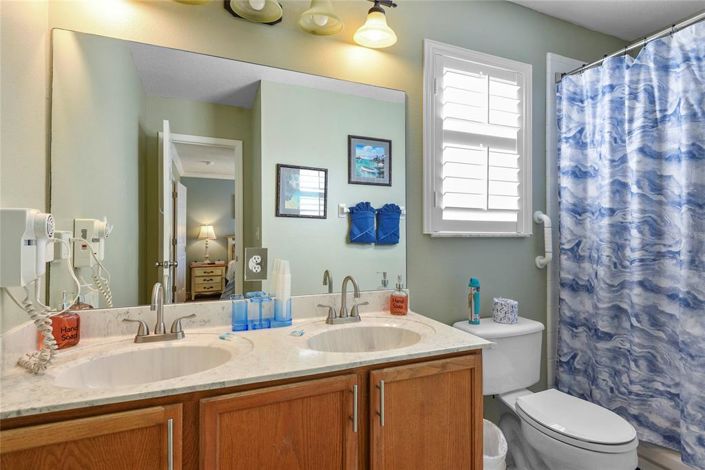 Image No.39-8 Bed Property for sale