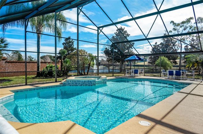 Image No.43-8 Bed Property for sale