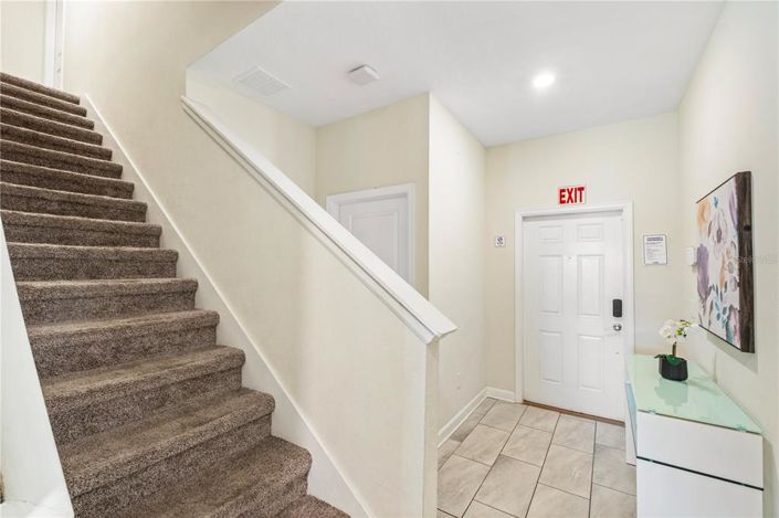 Image No.11-4 Bed Townhouse for sale