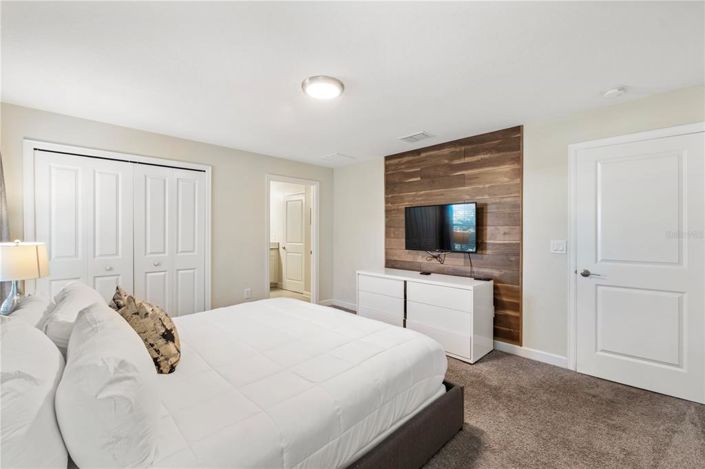 Image No.12-4 Bed Townhouse for sale