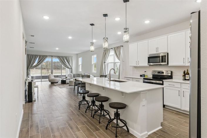 Image No.14-4 Bed Property for sale