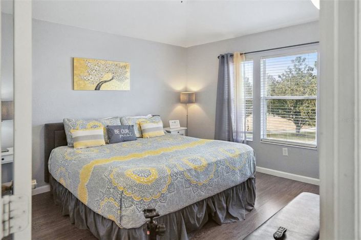 Image No.18-3 Bed Townhouse for sale