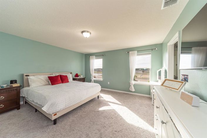 Image No.18-4 Bed Property for sale