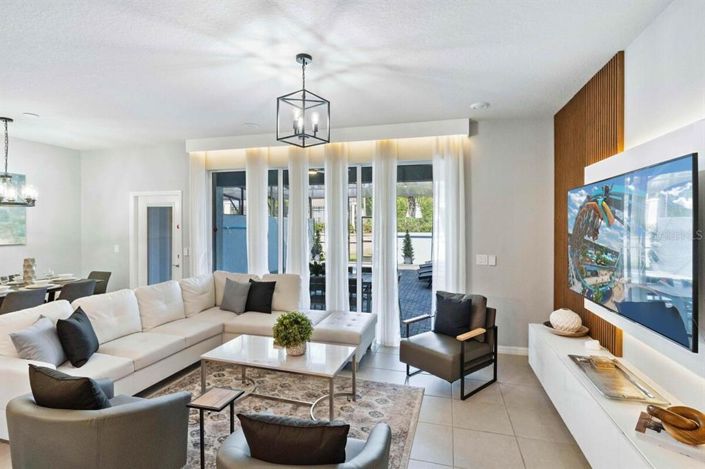 Image No.2-5 Bed Townhouse for sale